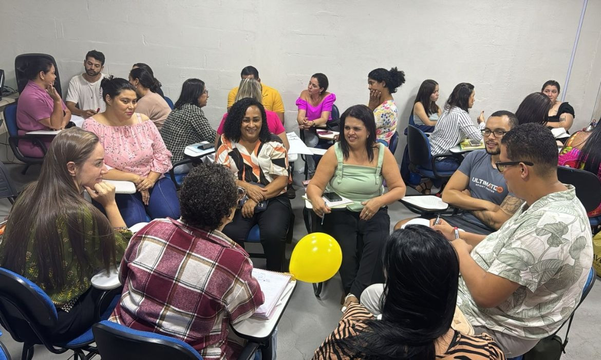 Professores e gestores de Educação Integral recebem formação sobre protagonismo