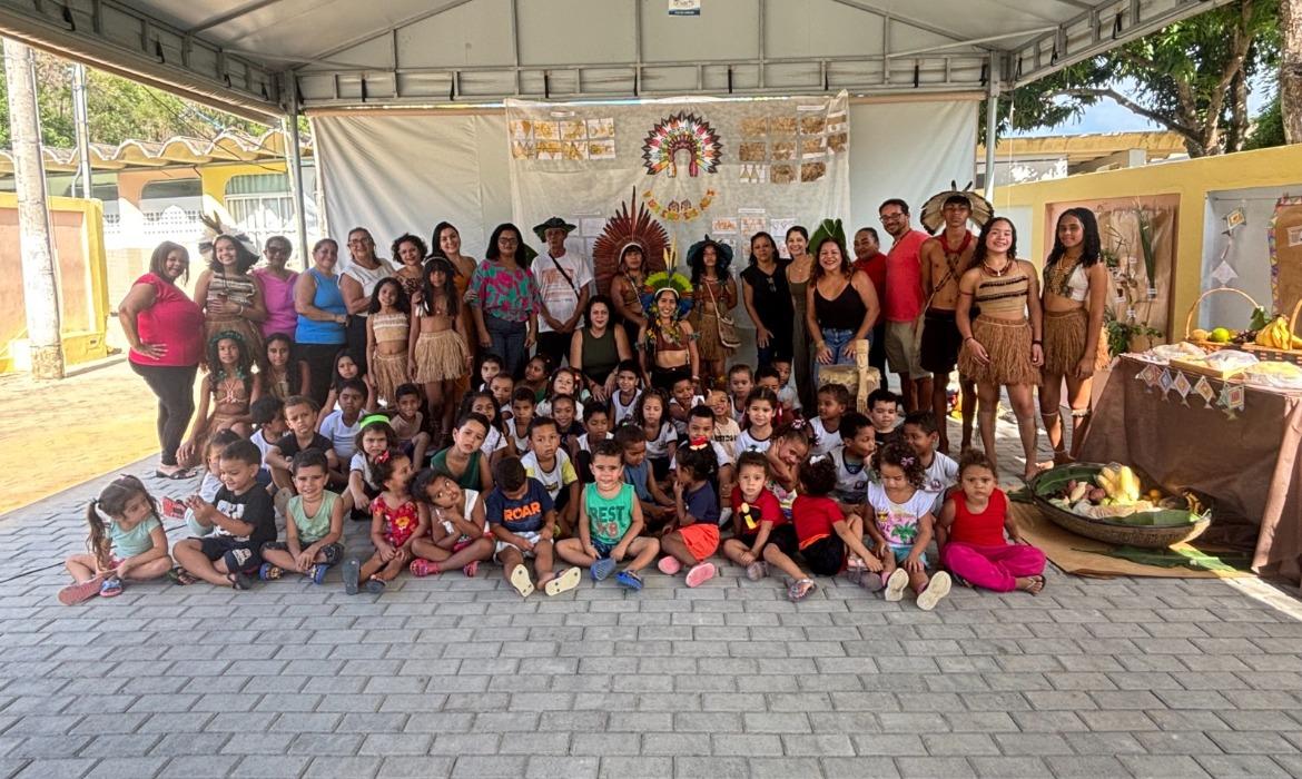 Projeto Aracruz, nosso povo, nossa história leva belíssimas exposições da cultura tupiniquim para escolas da Rede Municipal de Ensino