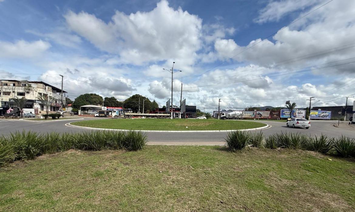 Aracruz mais verde: Meio Ambiente inicia contrato de paisagismo para praças, rotatórias e áreas públicas