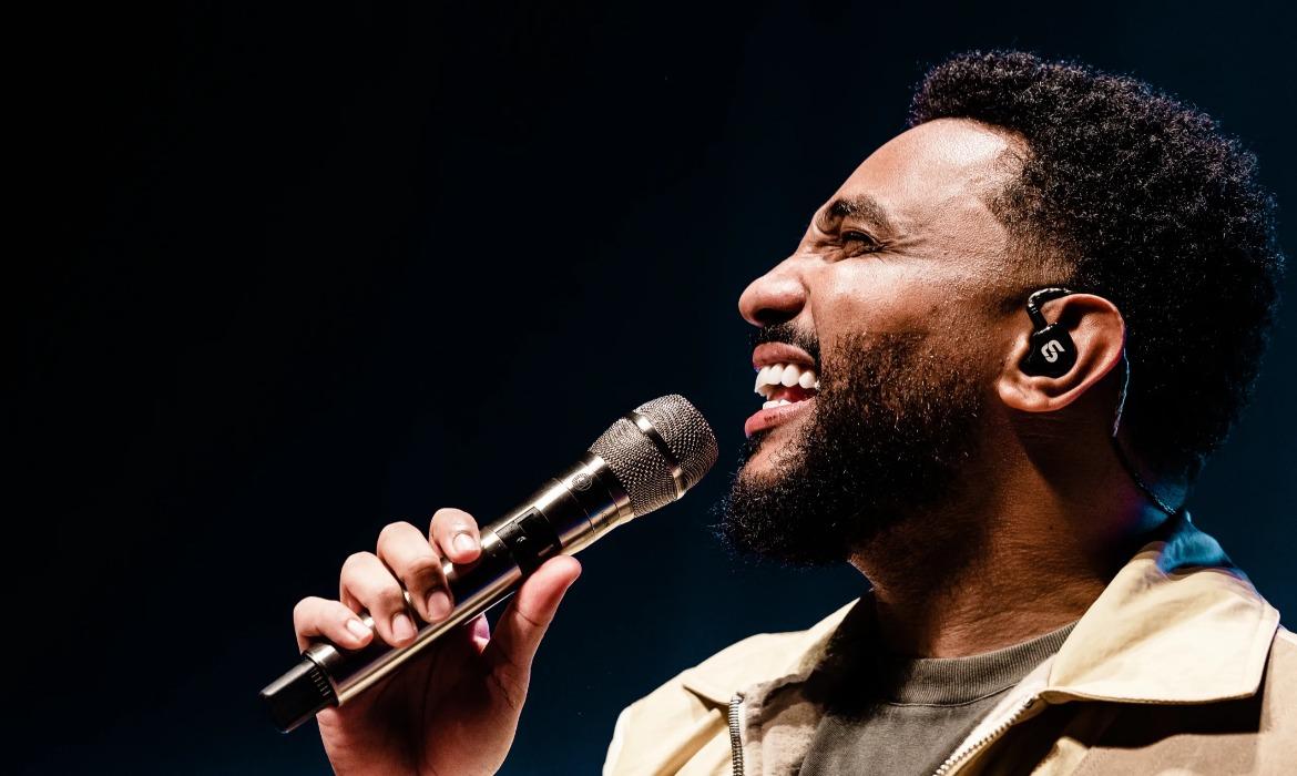 Aracruz celebra o Dia do Evangélico com show de Eli Soares no sábado (19)