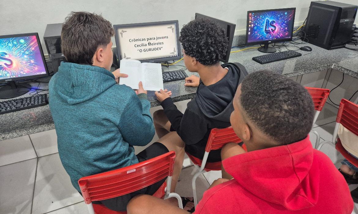 Estudantes da Emef Luíza Silvina Jardim Rebuzzi exploram crônicas de Cecília Meireles com apoio de tecnologias e inteligência artificial