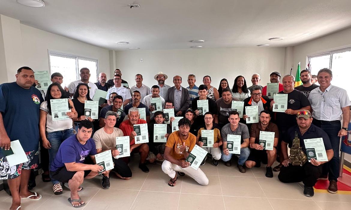 Prefeitura certifica primeira turma do curso de Marinheiro Auxiliar de Convés e de Máquinas