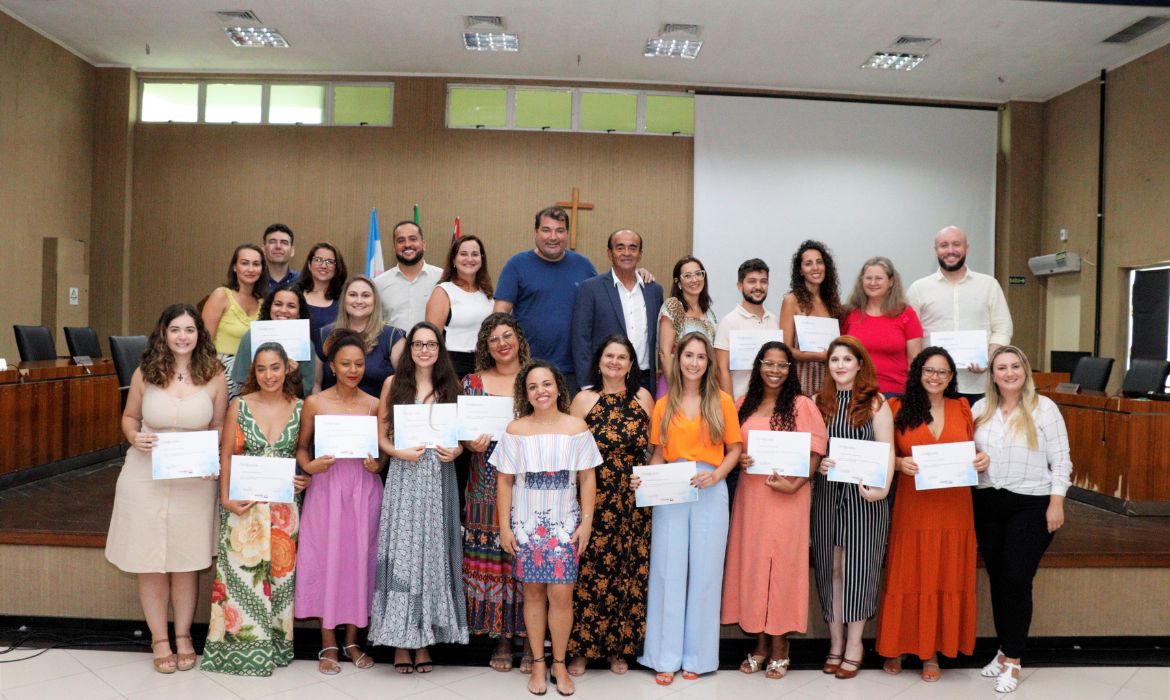 Solenidade marca o encerramento das atividades dos profissionais que atuaram no programa de residência médica e multiprofissional