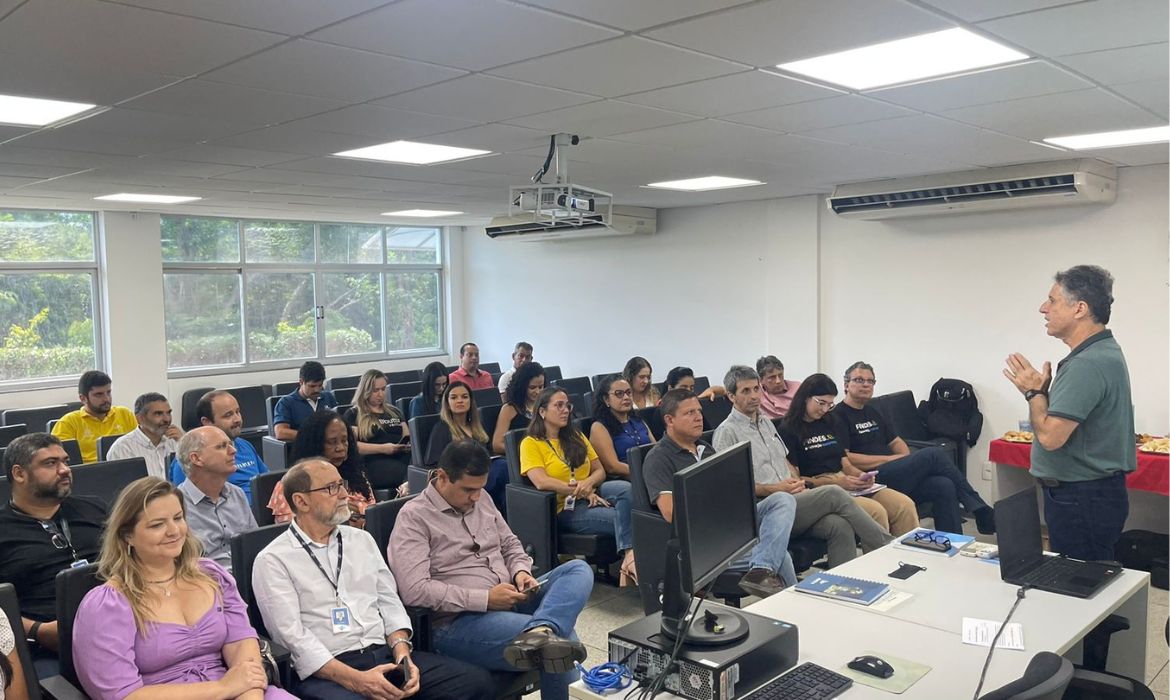 Prefeitura realiza reunião de alinhamento sobre inovação